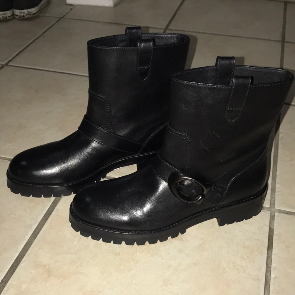 Brand new coach boots